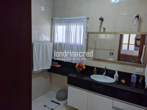 Imagem Casa à venda 4 Quartos, 1 Suite, 4 Vagas, 250M², Santa Mônica, Londrina - PR