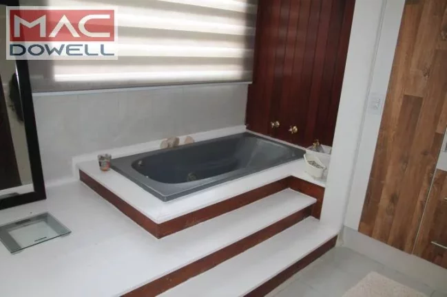 Imagem Casa de 433 m² / 4 quartos - A VENDA - Piratininga, Niterói/RJ