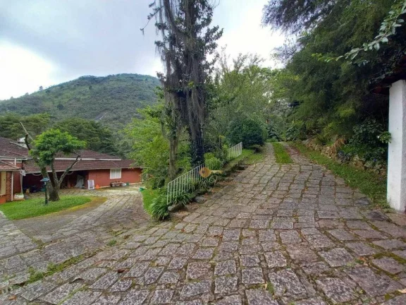 Imagem Casa para Venda em Teresópolis / RJ no bairro Cascata dos Amores