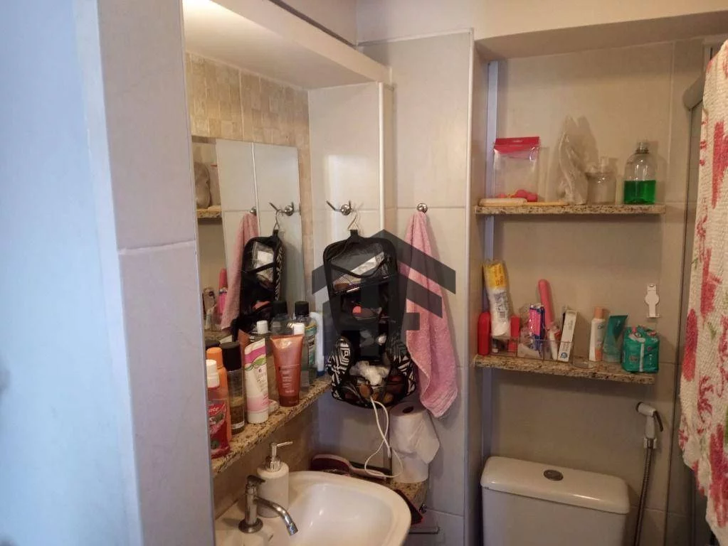Imagem Apartamento com 2 Quartos para Alugar, 77 m² em Paissandu - Recife
