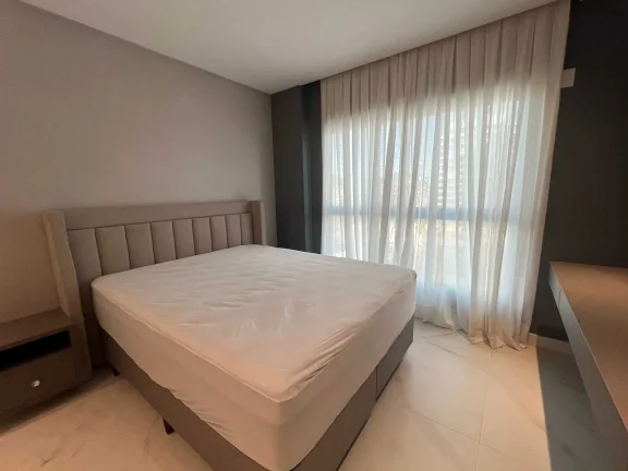 Imagem Apartamento mobiliado com 2 suítes e 2 vagas de garagem na Praia Brava em Itajaí