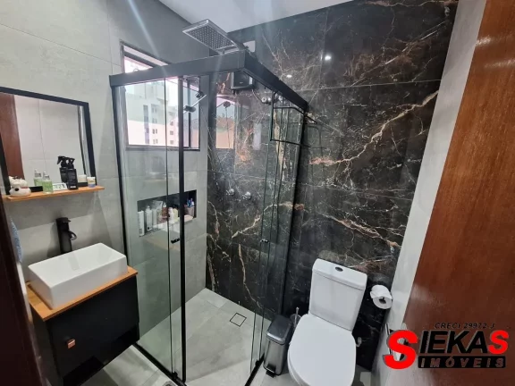 Imagem Imperdível oportunidade! Casa à venda na Penha, São Paulo-SP, 3 quartos, 1 suíte, 1 sala, 4 banheiros, 4 vagas, 150 m².