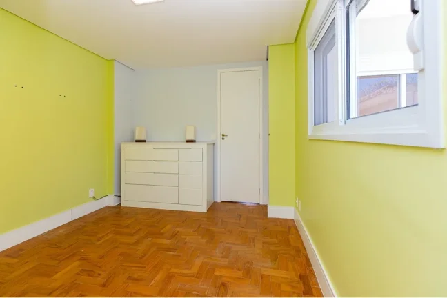 Imagem Imperdível Casa à Venda em São Paulo - Jardim Bélgica: 4 Quartos, 3 Suítes, 5 Banheiros, 3 Vagas, 200m²!