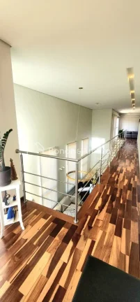 Imagem Linda Casa de Esquina, Toda Mobiliada - Oportunidade Imperdível!