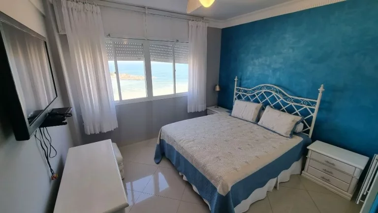 Imagem Apartamento com 4 dormitórios à venda, 180 m² - Pitangueiras - Guarujá/SP
