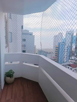 Imagem Apartamento com 3 dormitórios e 2 vagas de garagem na Avenida Brasil em Balneário Camboriú