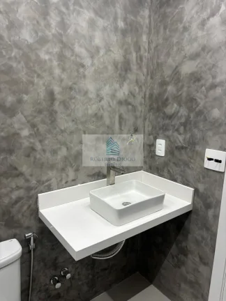 Imagem Apartamento à venda em Copacabana-RJ: 3 quartos, 1 suíte, 1 sala, 3 banheiros, 120m² de área. Venha conferir!