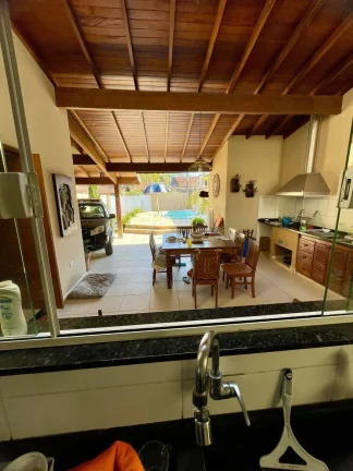 Imagem Maravilhosa Casa a venda na praia das Toninhas, ótima localização!!!