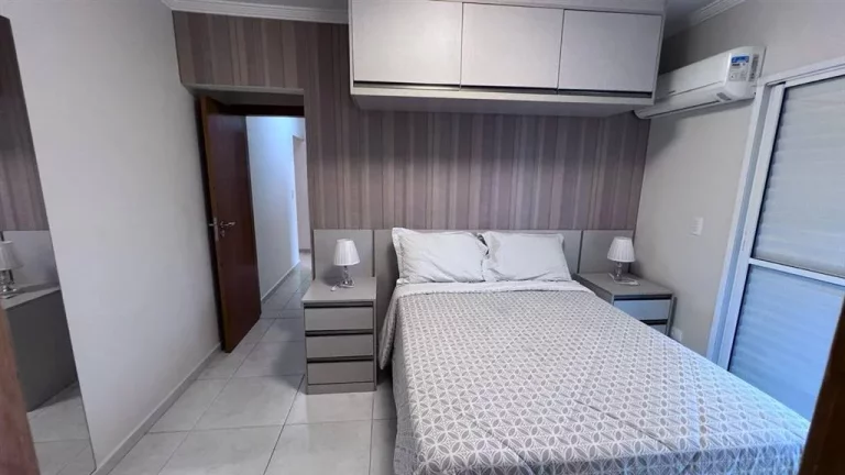 Imagem APARTAMENTO COM 145 m² - FORTE - PRAIA GRANDE SP
