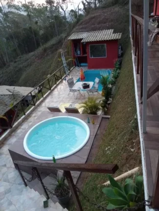 Imagem Casa em Condomínio para Venda em Teresópolis / RJ no bairro Prata