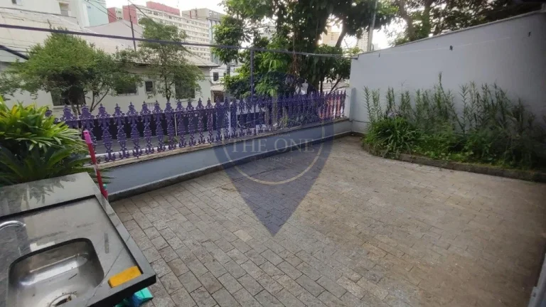 Imagem Oportunidade única: Casa comercial com 10 salas, 5 banheiros, 2 vagas na Vila Mariana, São Paulo-SP!