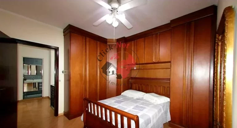 Imagem Sobrado com 238m² e edícula à venda no bairro Barcelona, São Caetano do Sul