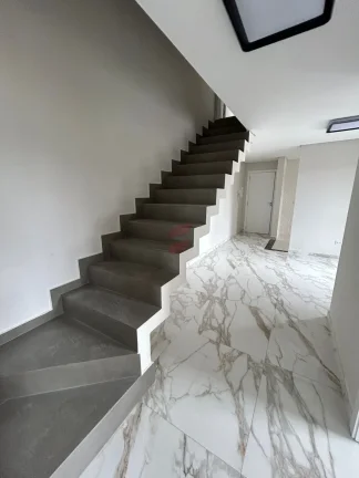 Imagem COBERTURA com 2 dormitórios à venda com 137.97m² por R$ 579.000,00 no bairro Centro - PINHAIS / PR