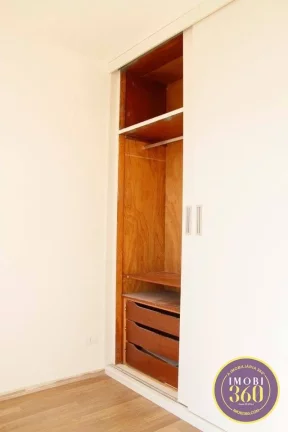 Imagem Apartamento com 3 Quartos e 1 banheiro à Venda, 45 m² por R$ 290.000
