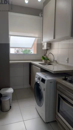 Imagem Apartamento 3 Dormitórios suíte à venda e Criciúma, duas vagas de garagem