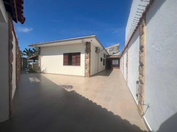 Imagem Casa para Venda em Praia Grande, Real, 3 dormitórios, 1 suíte, 1 banheiro, 4 vagas
