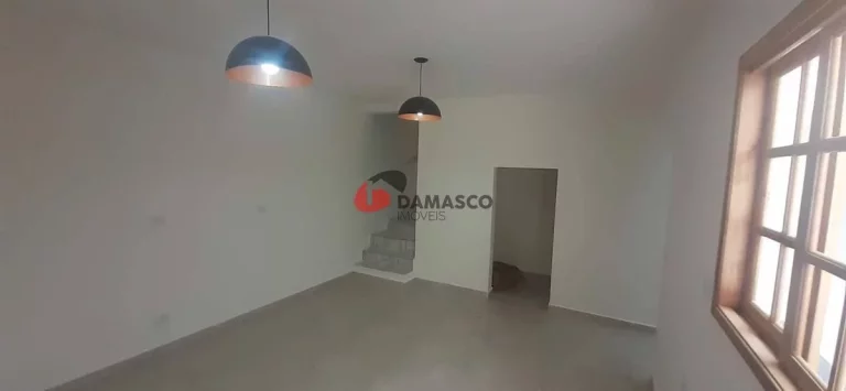 Imagem Sobrado à venda 3 Quartos, 2 Vagas, 250M², Vila Monumento, São Paulo - SP