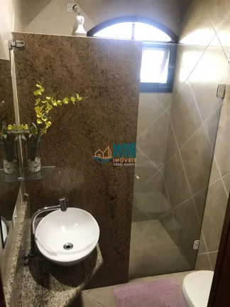 Imagem Linda Casa em condomínio fechado