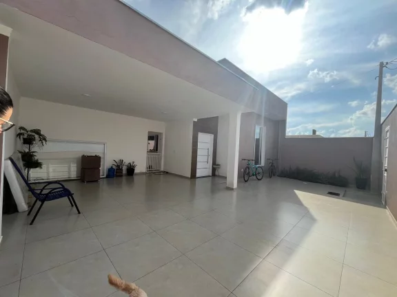 Imagem Residência Excepcional no Centro de Quadra, SP - Viva em Luxo e Conforto Absolutos!