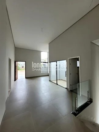 Imagem Casa Nova no Condomínio Tangará – Parque Tauá, Londrina: 3 suítes, área gourmet, quintal amplo, alto padrão e lazer completo na Zona Sul!