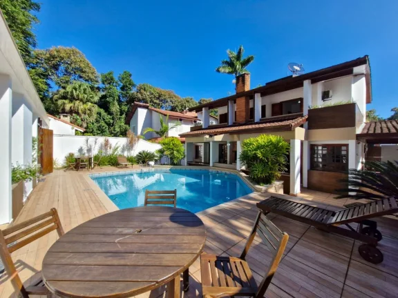 Imagem Imóvel de Luxo: Casa à Venda na Riviera de São Lourenço Módulo 22 com 8 Quartos, 6 Suítes e 6 Vagas de Garagem