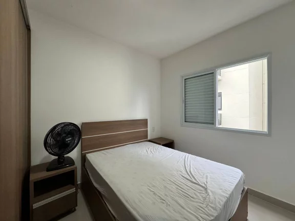 Imagem Lindo apartamento a venda com ótima localização na praia das toninhas