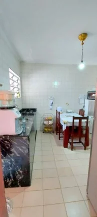 Imagem CASA COM TRES DORMITORIOS SENDO UMA SUITE, FACE NORTE