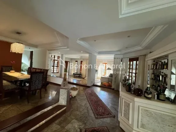 Imagem Casa charmosa e aconchegante com ambientes bem distribuídos, oferecendo hall de entrada com lavabo,...