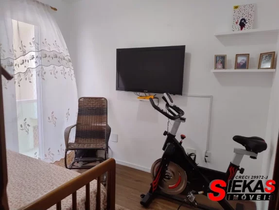 Imagem Imperdível casa à venda na Vila Ré, São Paulo-SP: 3 quartos, 1 suíte, 1 sala, 2 banheiros, 2 vagas, 70m²!