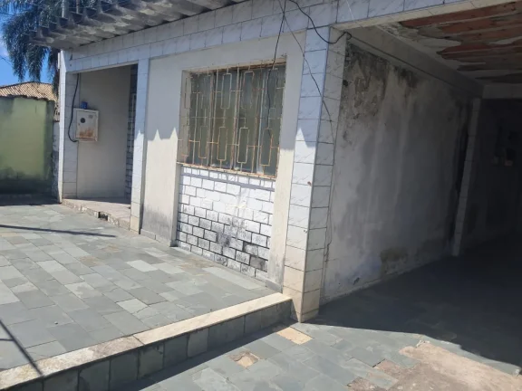 Imagem Casa para Venda em Rio de Janeiro, Campo Grande, 2 dormitórios, 2 banheiros, 4 vagas
