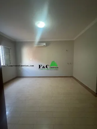 Imagem Casa para Venda em Limeira, Jardim Santo André, 2 dormitórios, 1 suíte, 2 banheiros, 2 vagas
