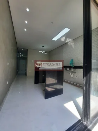 Imagem Vendo Oportunidade na região de Marajoara. Vendo 3 Lindos Novos Sobrados em Campo Grande Região de Marajoara, 120m2 de Área útil, São 3 Dormitórios, 1 Suíte, Escritório, 2 Vagas, Cozinha integrada a Churrasqueira, Rua sem Saída, fechada e restrita aos mor