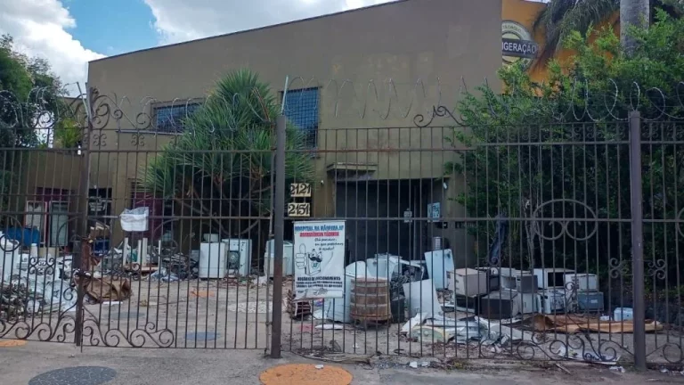 Imagem Galpão, 394 m² - venda por R$ 8.500.000,00 ou aluguel por R$ 19.141,44/mês - Vila Maria de Maggi - Suzano/SP