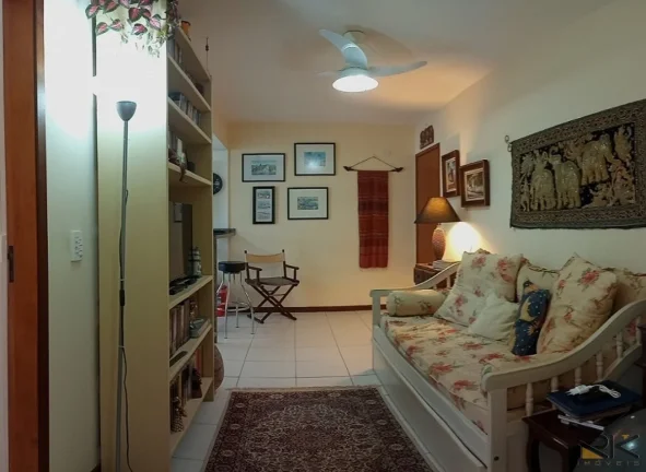 Apartamento à venda no itagua com 2 dormitórios sendo 1 suíte,varanda gourmet