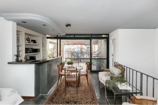 Imagem Cobertura charmosa em localização privilegiada na Vila Olímpia: 204m² 2 Suítes 2 Vagas