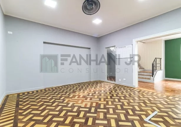 Imagem Casa Comercial para Locação em Jardim Paulista, São Paulo-SP: 8 Salas, 10 Vagas de Garagem, 450m² de Área!