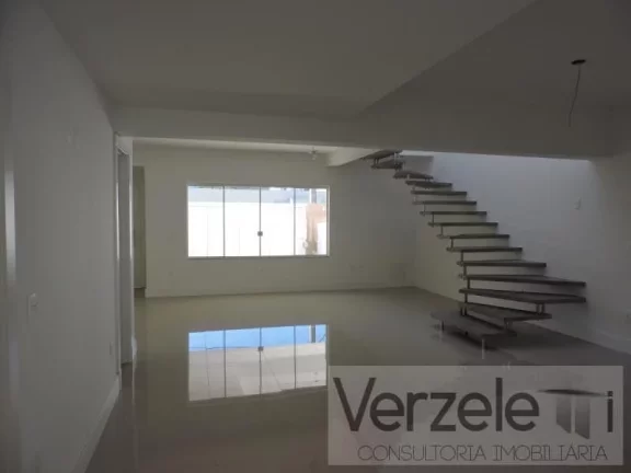 Imagem Casa / Sobrado para Venda em Balneário Camboriú / SC no bairro Praia dos Amores