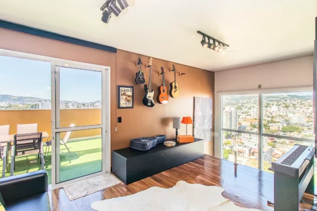 Imagem Cobertura à venda em Porto Alegre, Petrópolis, com 2 quartos, 129,91m2