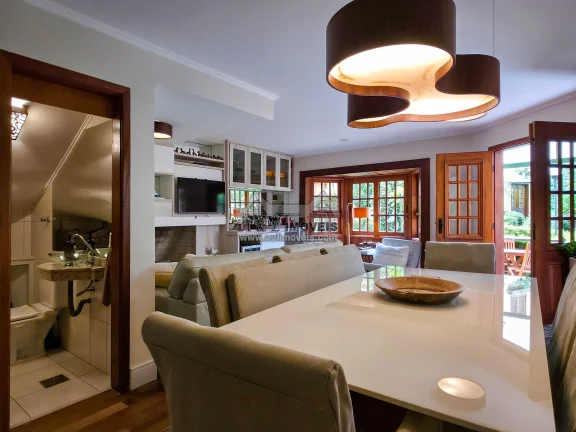 Imagem Casa à venda Campos do Jordão condomínio fechado estilo alpino 4 dormitório