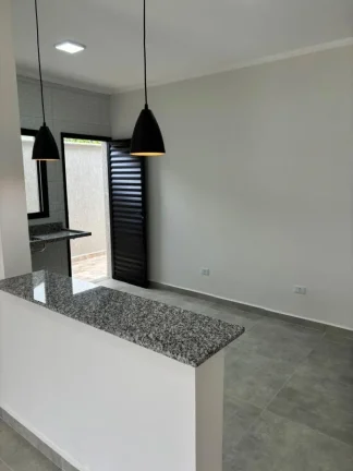Imagem Casa para Venda em Itanhaém, Nossa Senhora do Sion, 2 dormitórios, 1 suíte, 1 banheiro, 2 vagas