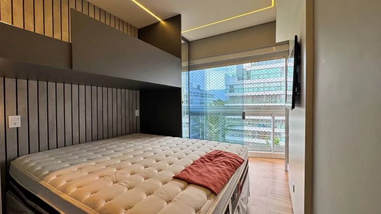 Imagem Apartamento com 3 dormitórios à venda, 86 m por R$ 2.650.000,00 - Riviera