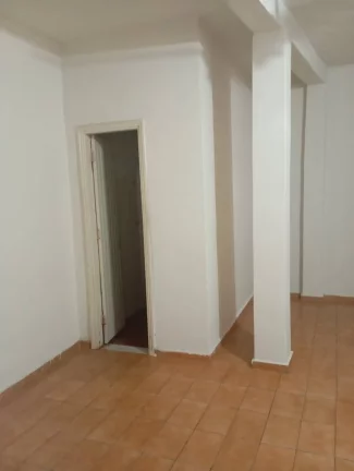 Imagem Casa na Av. Bionor Rebouças
