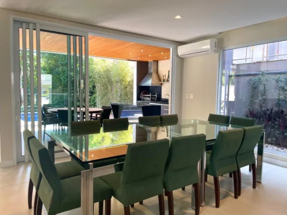 Imagem Casa de luxo à venda em Riviera de São Lourenço Módulo 24: 5 quartos, 5 suítes, 3 salas, 6 vagas de garagem, 400m².