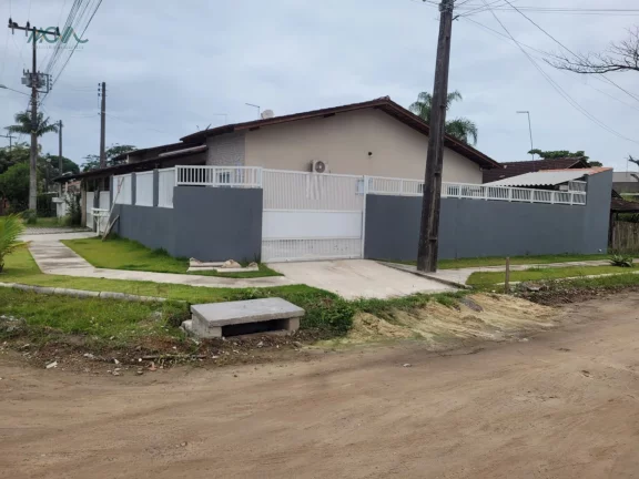 Imagem Casa com 2 quartos, sendo 01 suíte - Possível Financiamento bancário