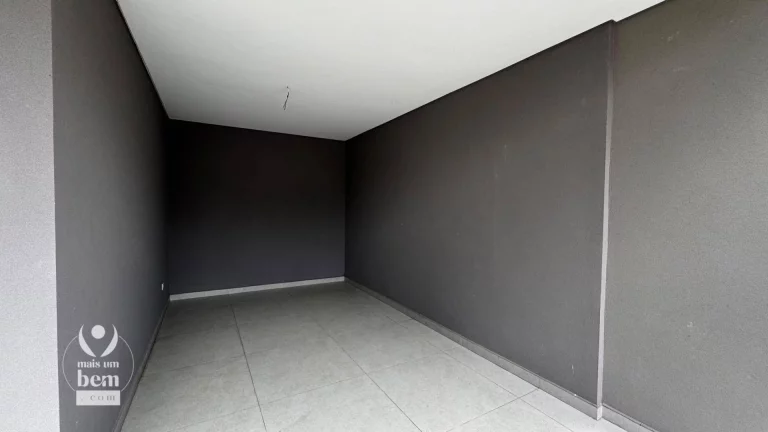Imagem Sobrado triplex com 160 m², terraço com churrasqueira, 3 quartos (1 suíte), à venda por R$ 1.290.000 - São Lourenço - Curitiba/PR