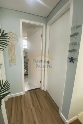 Imagem Apartamento 2 dormitórios, rico em armários, sala 2 ambientes, cozinha planejada, área de serviç...