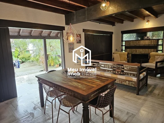 Imagem Rua Ovídio Florianópolis Casa 4 Quartos 4 Vagas 190m² Mobiliado Hidromassagem