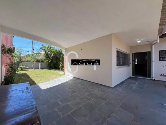 Imagem Casa para Venda em Peruíbe, Guarau, 3 dormitórios, 1 suíte, 2 banheiros, 4 vagas