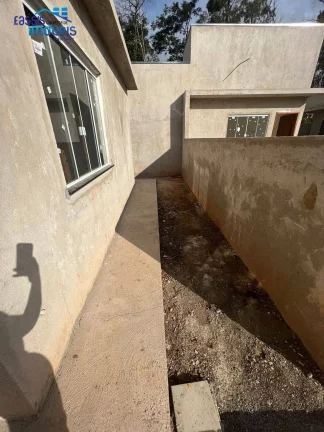 Casa com 3 Quartos à Venda, 60 m² em Embu - Colombo