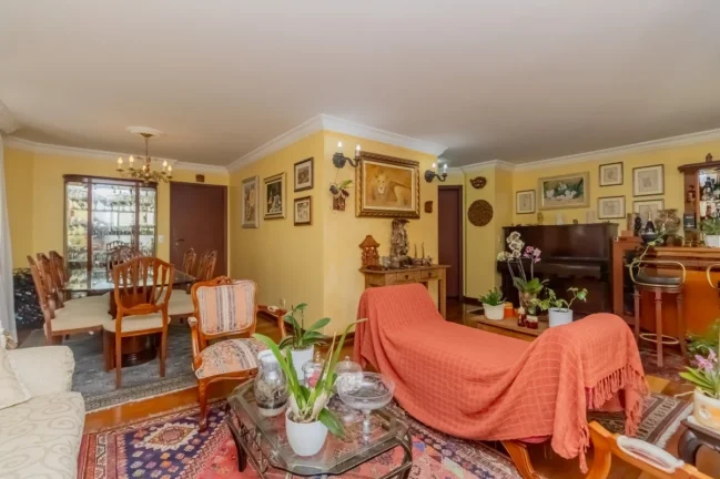 Imagem Apartamento Perdizes - 170M², 4 Dorms, 2 Suítes, 3 Salas, 3 Vagas Demarcadas, Face Norte, Varanda, Armários, Depósito, Hidromassagem, Piscina.